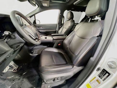 Used 2023 Toyota Sienna XSE w/ XSE Plus Package AWD/4WD image 21