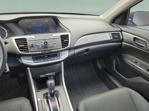 Used 2015 Honda Accord LX image 16