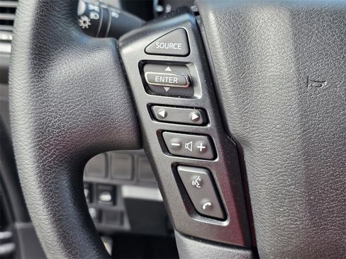 Used 2023 Nissan Frontier SV w/ Midnight Edition Package image 19