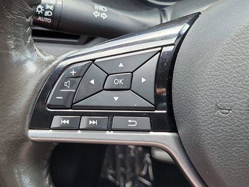 Used 2023 Nissan Altima 2.5 SV w/ SV Premium Package FWD image 33
