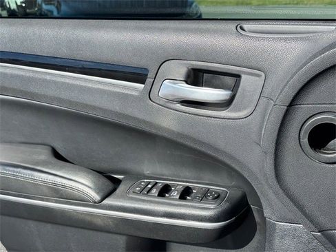 Used 2020 Chrysler 300 S w/ 300S Premium Group image 17