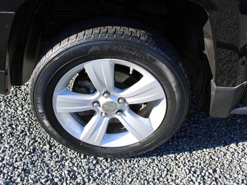 Used 2011 Jeep Patriot Latitude image 23