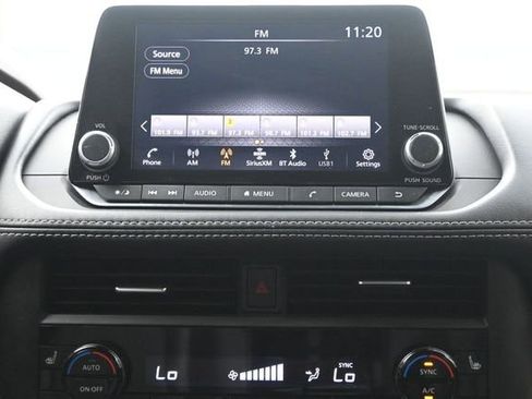 Used 2023 Nissan Rogue SV w/ SV Premium B Package AWD/4WD image 12