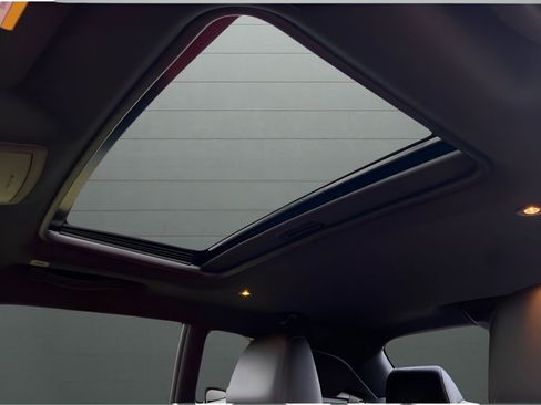 Used 2023 Dodge Challenger R/T Scat Pack w/ Plus Package image 11