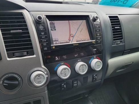 Used 2013 Toyota Tundra Limited w/ Memory Pkg AWD/4WD image 18
