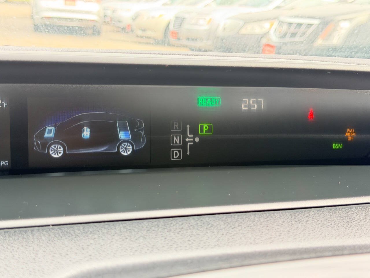 Used 2022 Toyota Prius LE FWD image 40