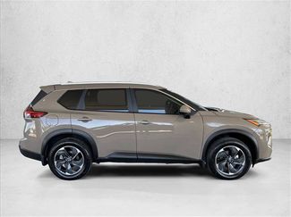 Used 2024 Nissan Rogue SV w/ SV Premium Package FWD video 4