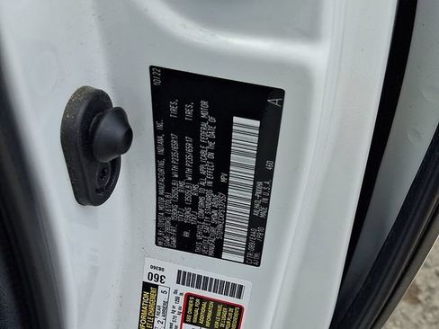 Certified 2023 Toyota Sienna XLE FWD image 26