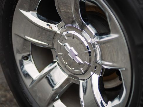 Used 2018 Chevrolet Silverado 1500 LTZ w/ Sport Package image 11