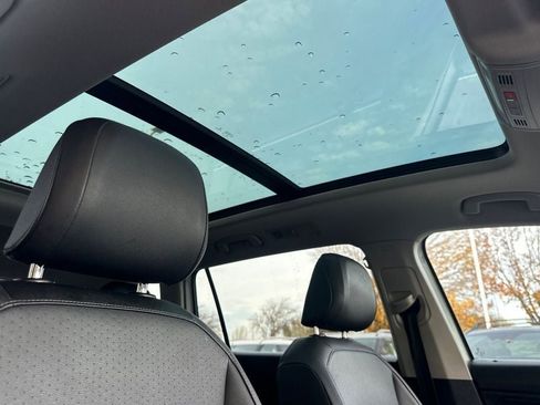 Used 2020 Volkswagen Tiguan SEL image 14