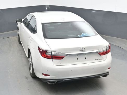 Used 2016 Lexus ES 350 w/ Premium Package w/Wood Trim FWD image 21