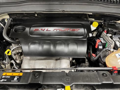 Used 2017 Jeep Renegade Trailhawk AWD/4WD image 62