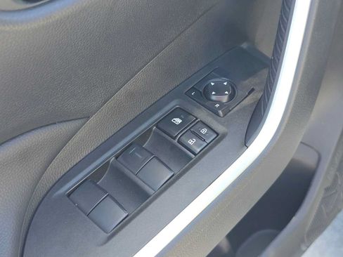 Used 2025 Toyota RAV4 LE AWD/4WD image 23