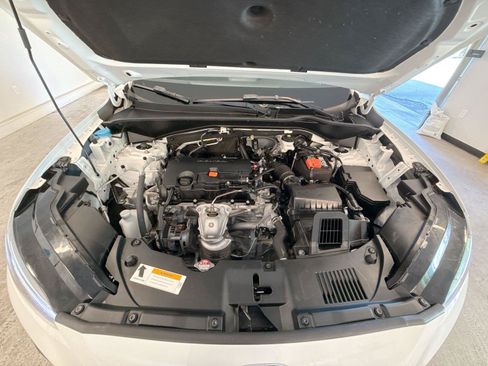 Used 2024 Honda HR-V Sport image 17