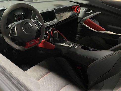 Used 2022 Chevrolet Camaro ZL1 RWD image 6