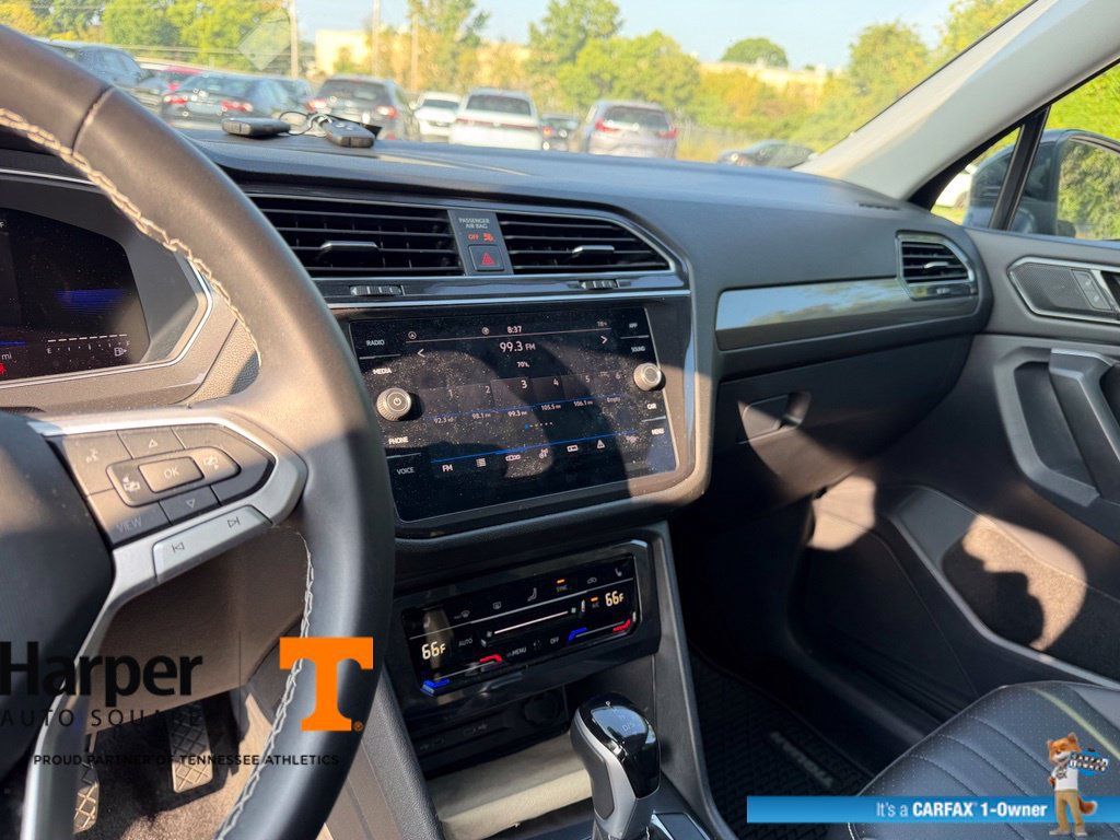 Used 2024 Volkswagen Tiguan SE w/ Panoramic Sunroof Package FWD image 14