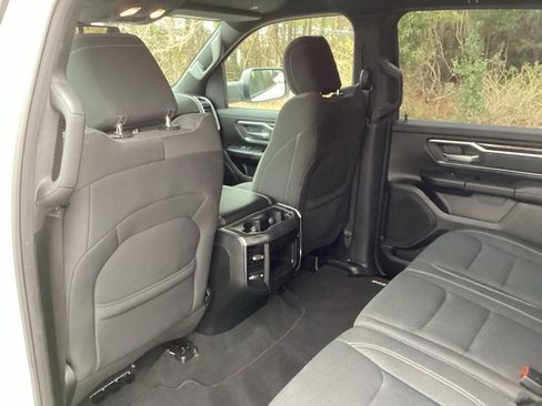 Used 2019 RAM 1500 Big Horn image 31