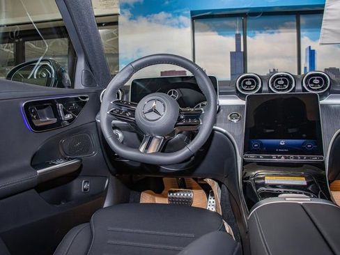 Used 2026 Mercedes-Benz C 300 4MATIC Sedan image 16