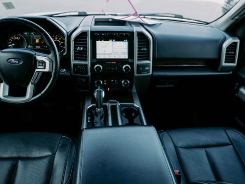 Used 2018 Ford F150 Lariat w/ Equipment Group 502A Luxury image 13