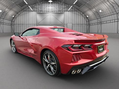 Used 2021 Chevrolet Corvette Stingray Premium Conv w/ Z51 Performance Package RWD image 28