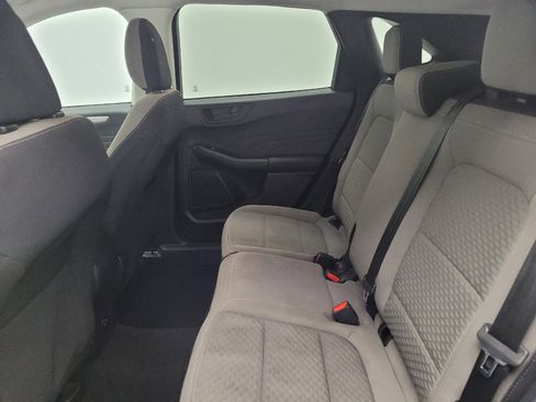 Used 2022 Ford Escape SE image 18