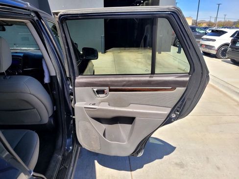 Used 2012 Hyundai Santa Fe GLS image 17