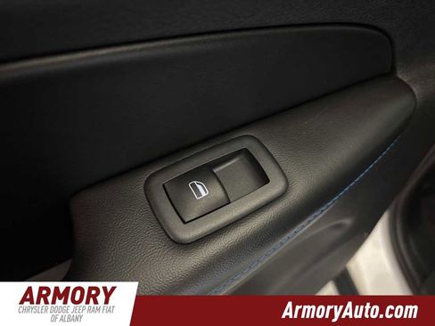 Used 2018 Jeep Grand Cherokee Laredo image 26