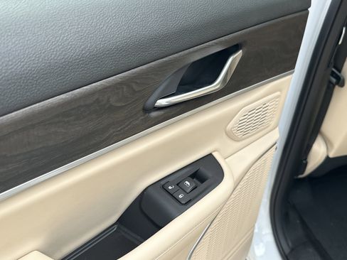New 2026 Jeep Grand Cherokee L Limited AWD/4WD image 12
