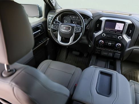 Used 2019 GMC Sierra 1500 SLT AWD/4WD image 29