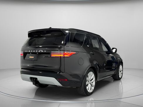 Used 2026 Land Rover Discovery Limited Edition image 5