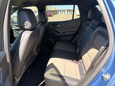 Used 2025 Chevrolet Equinox LT w/ Convenience Package II AWD/4WD image 8