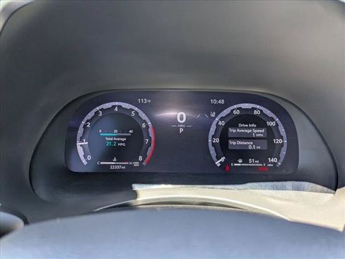 Certified 2024 Toyota Highlander Platinum FWD image 11