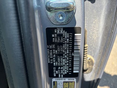 Used 2025 Kia Sportage LX FWD image 28