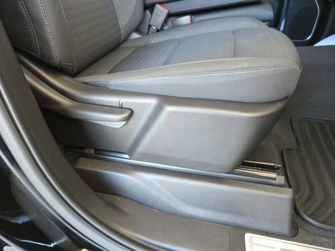 Used 2024 Chevrolet Silverado 1500 LT AWD/4WD image 51