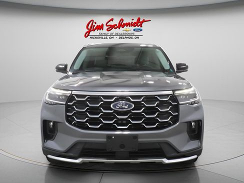 Used 2025 Ford Explorer Platinum w/ LUX Leather Package AWD/4WD image 3
