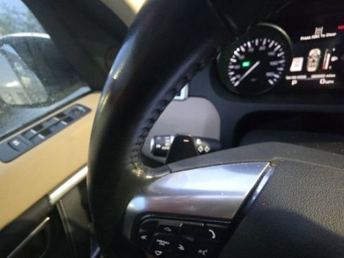 Used 2016 Land Rover Discovery Sport HSE image 20