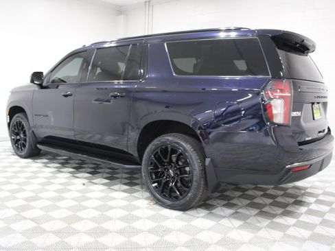 Used 2022 Chevrolet Suburban RST w/ Luxury Package AWD/4WD image 10