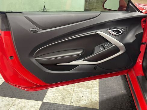Used 2023 Chevrolet Camaro LT RWD image 12