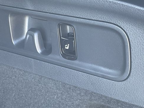 New 2026 Mercedes-Benz GLC 300 4MATIC image 11