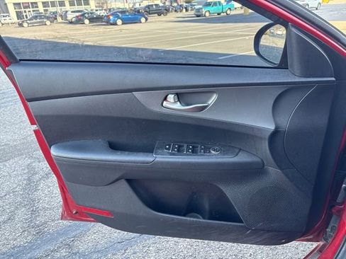 Used 2021 Kia Forte LXS image 22