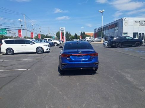 Used 2019 Kia Forte S w/ S Premium Package FWD image 11