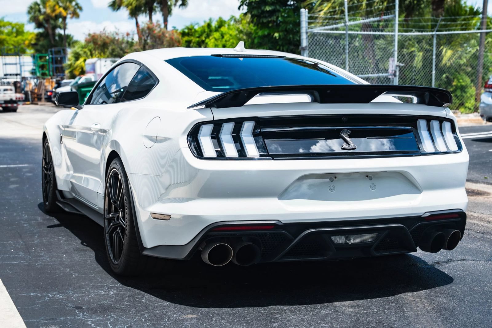 Used 2020 Ford Mustang Shelby GT500 w/ Technology Package RWD image 7