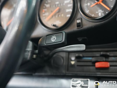 Used 1989 Porsche 911 Carrera RWD image 28