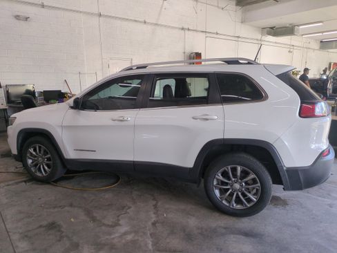 Certified 2021 Jeep Cherokee Latitude Plus image 8