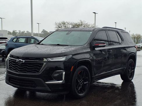 Used 2023 Chevrolet Traverse Premier w/ Redline Edition image 2