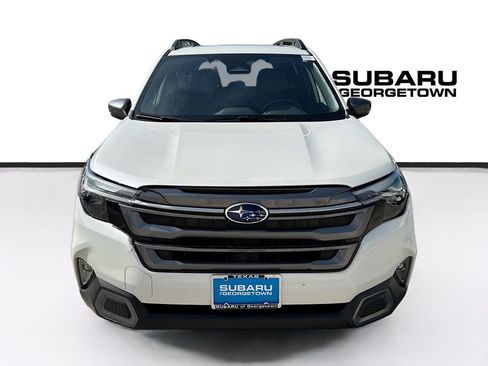 Used 2025 Subaru Forester Limited AWD/4WD image 2