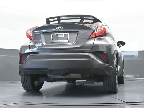 Used 2019 Toyota C-HR XLE FWD image 50