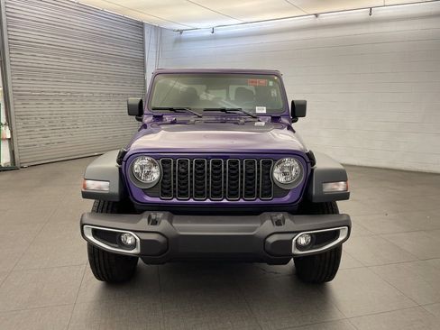 New 2026 Jeep Gladiator Sport image 6