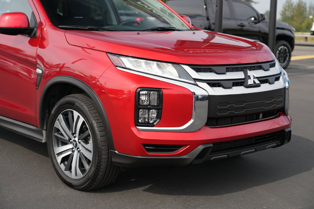 Used 2024 Mitsubishi Outlander Sport ES AWD/4WD image 6