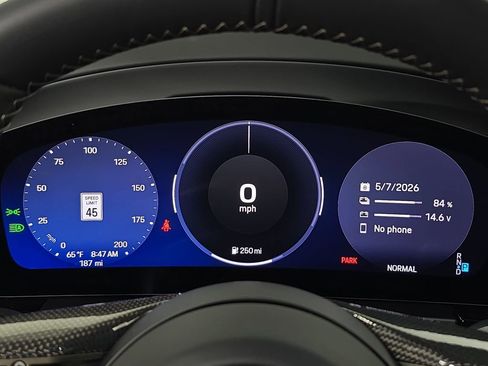 Used 2025 Porsche Macan Turbo Electric AWD/4WD image 15